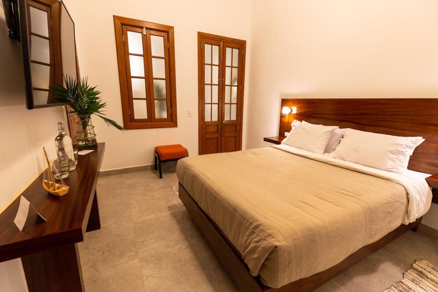 Plaza Chapala Hotel Екстер'єр фото