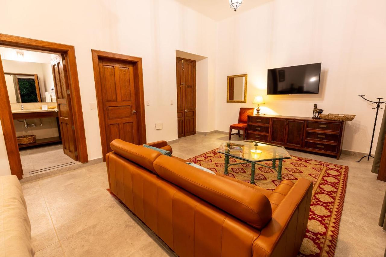 Plaza Chapala Hotel Екстер'єр фото