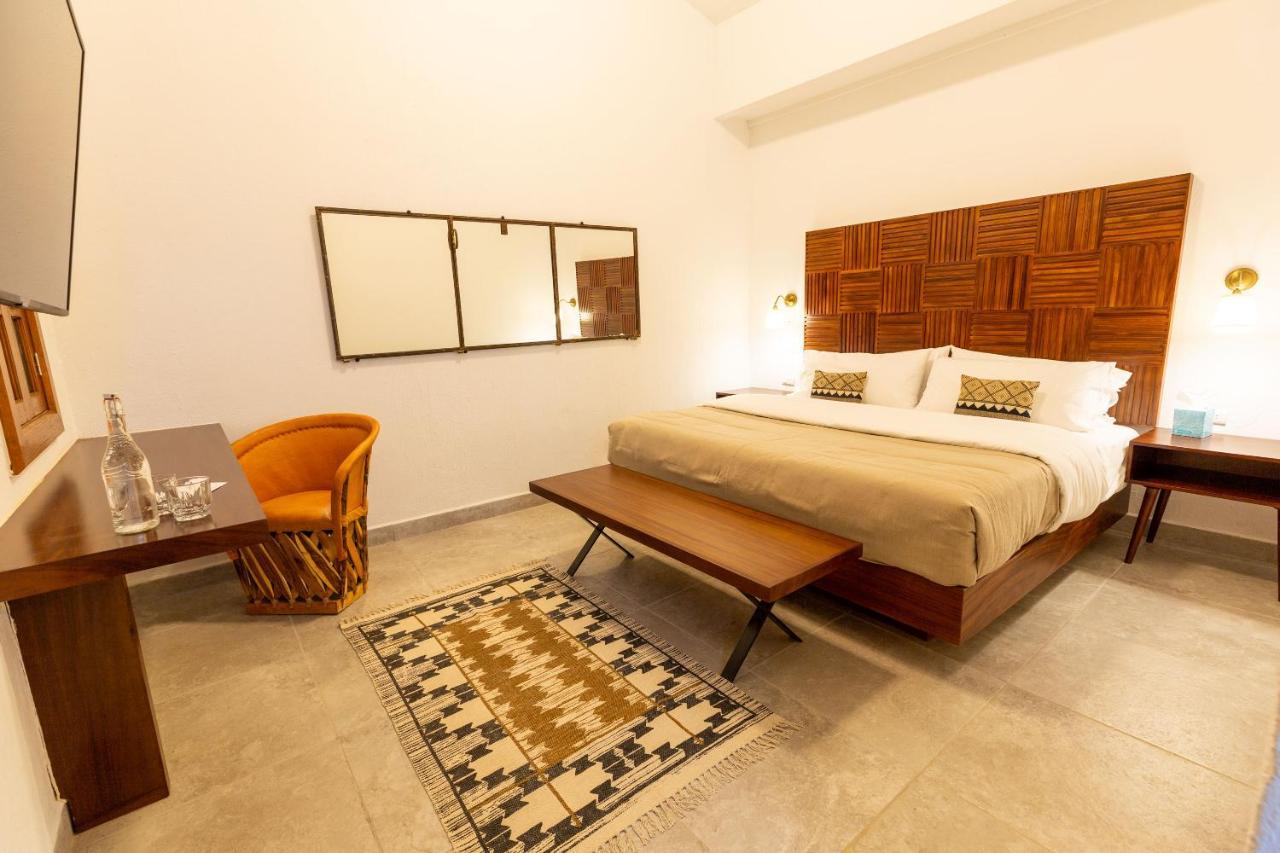 Plaza Chapala Hotel Екстер'єр фото